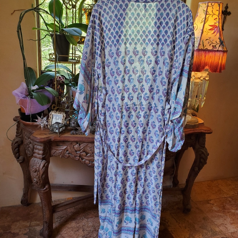 Spell Kimono - Picture 4 of 4